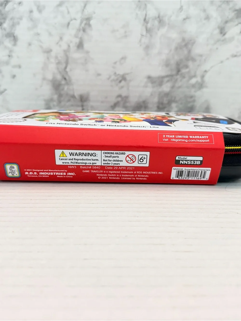 Nintendo Super Mario Carry Case in Red, White, Multicolor